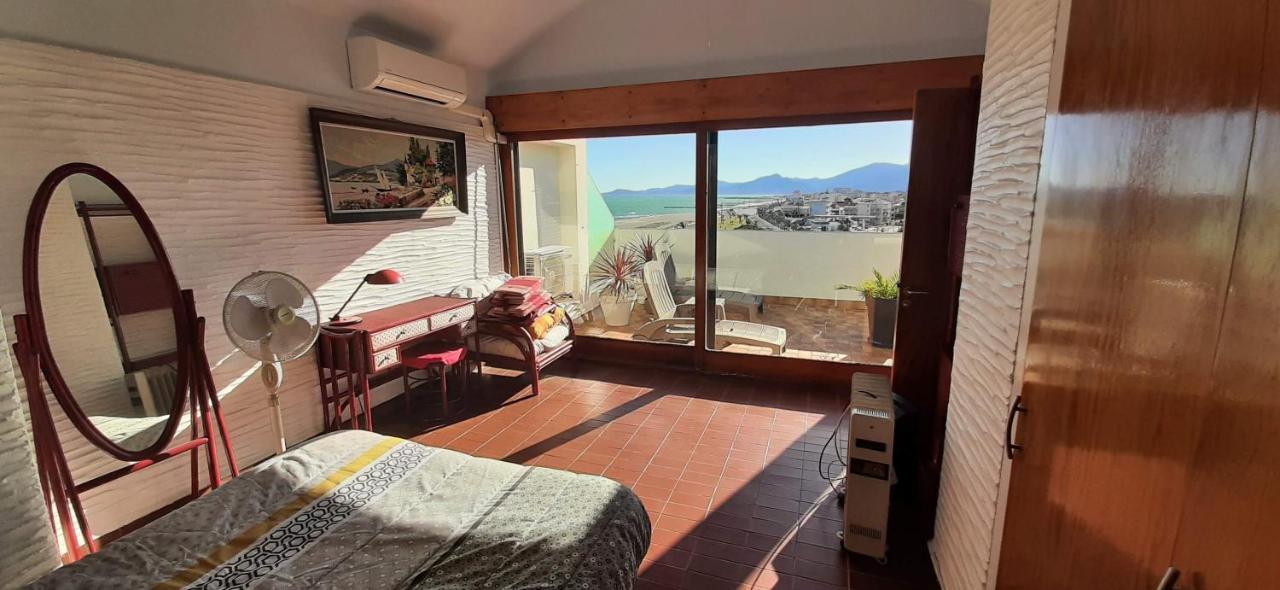 Port Cipriano Sur Les Toits , Vue Panoramique Sur La Apartment Saint-Cyprien (Pyrenees-Orientales)